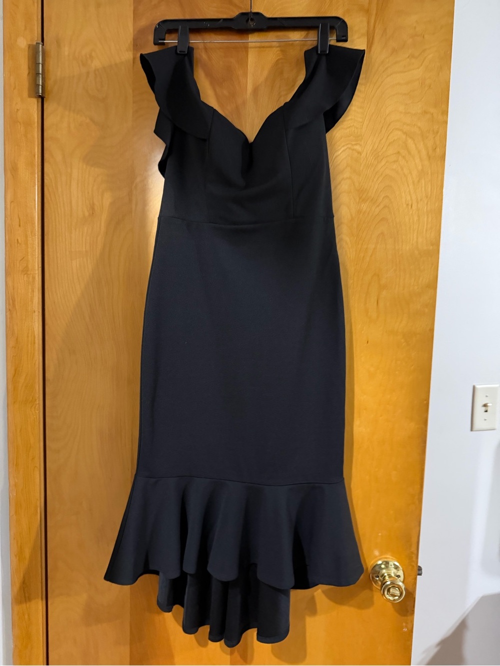 Emerald Sundae Black Ruffle V-Neck High-Low Dress - Picture 2 of 4